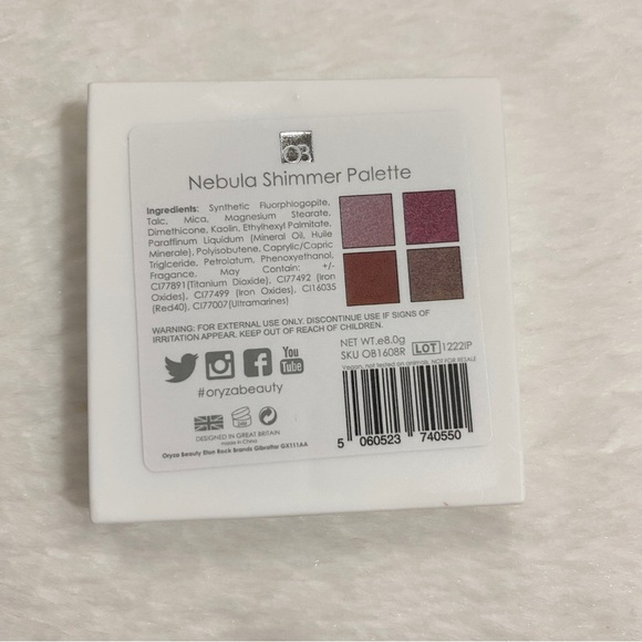 Oryza Beauty Nebula Shimmer Eyeshadow Quad - Picture 4 of 4